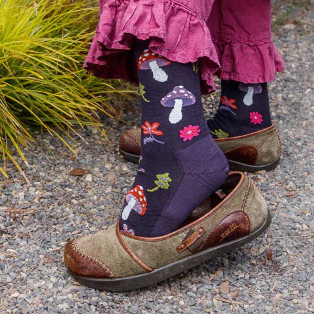 Darn Tough Women’s Shroom Bloom Crew Sock – Blackberry