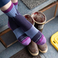 Darn Tough Women’s Bear Town Micro Crew Hiking Sock – Purple