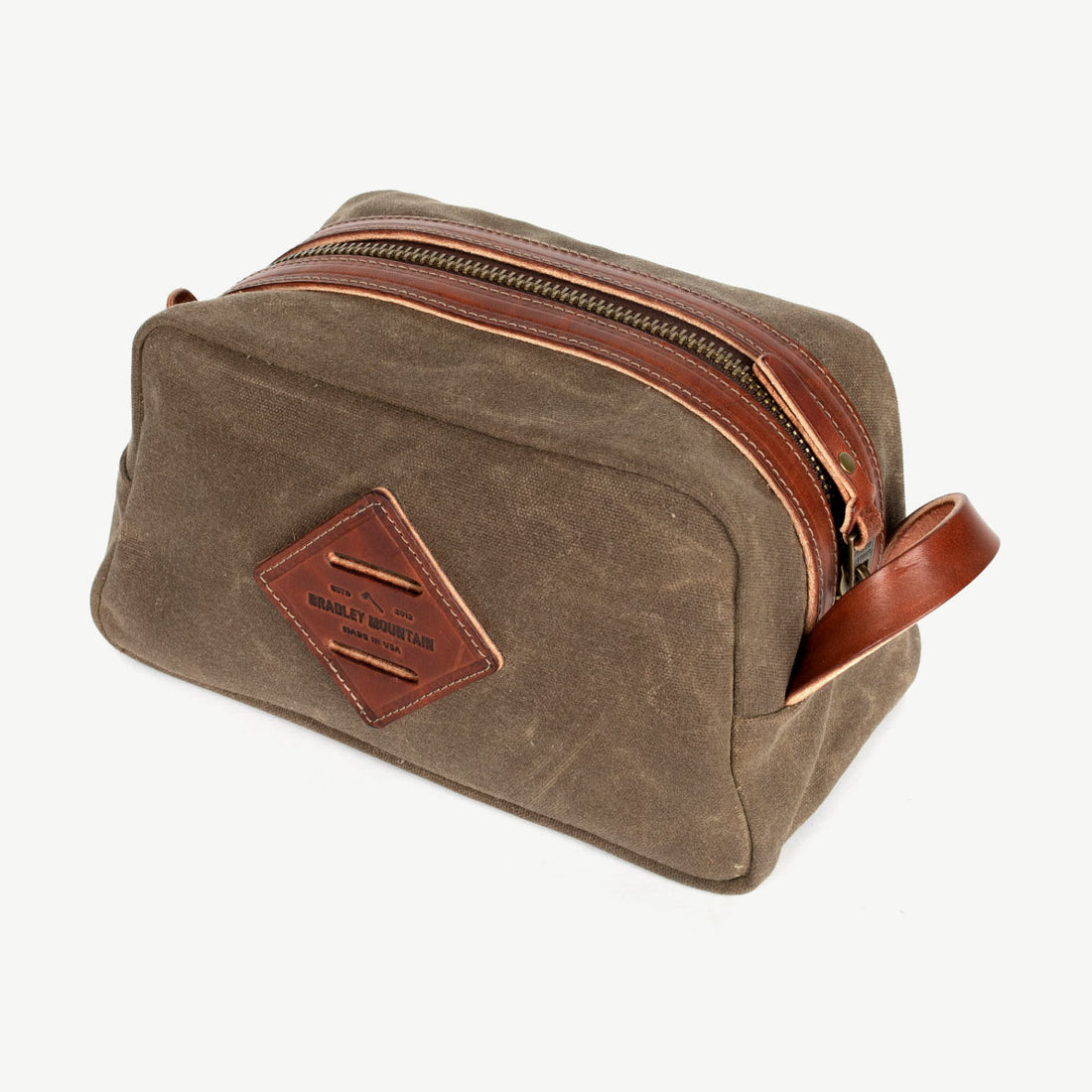 Bradley Mountain Dopp Kit – Field Tan