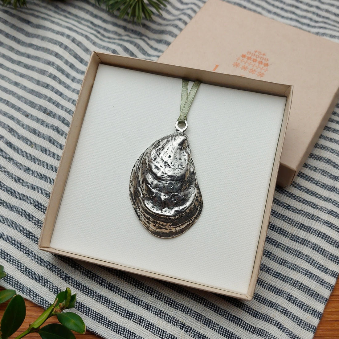 Oyster Pewter Christmas Ornament – Beehive Handmade